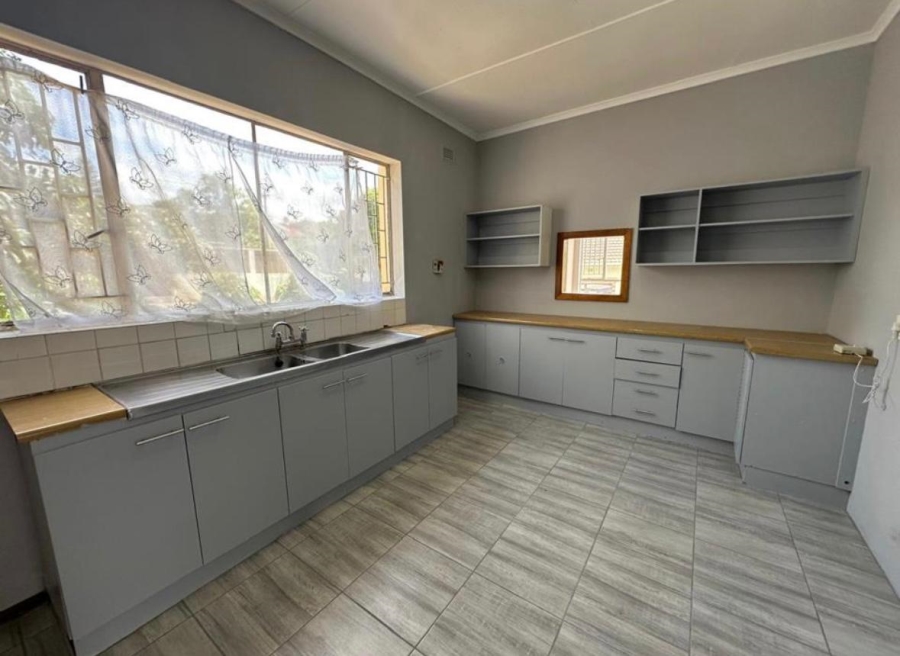 3 Bedroom Property for Sale in Heuwelkruin Eastern Cape